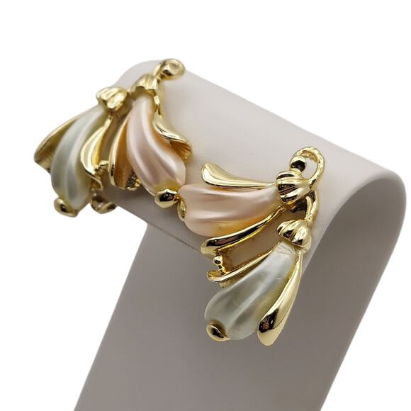 Pastel Pink & Seafoam Green Necklace & Clip Earrings Set Molded Plastic Lucite - Picture 7 of 16